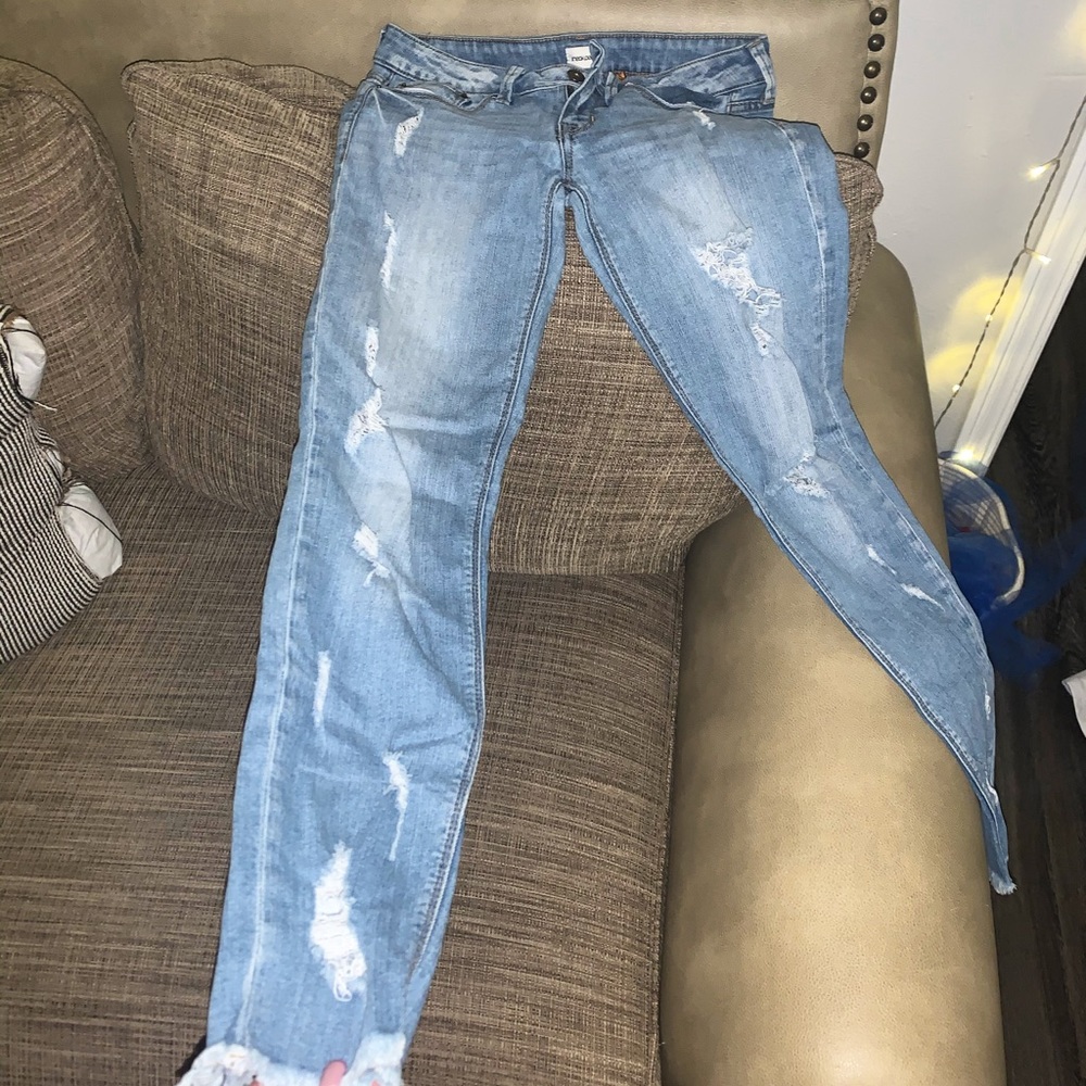 Sneak Peek ripped jeans